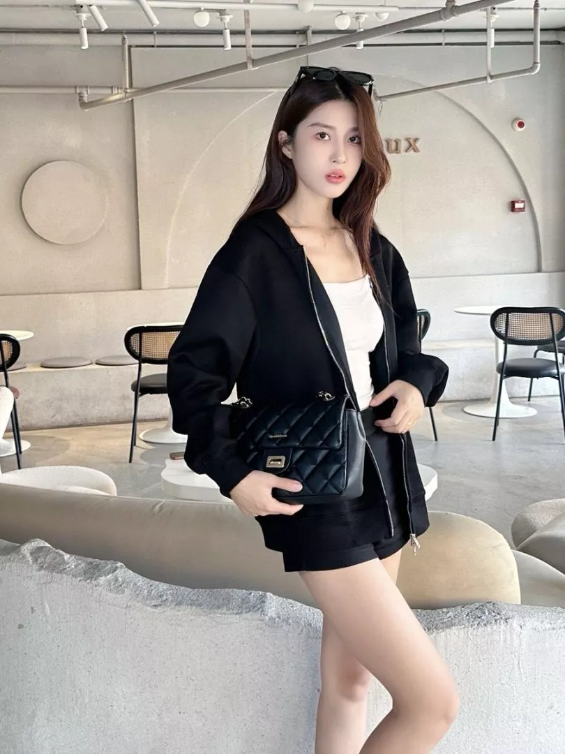 구찌 로고 자수 코튼 후드 집업 상세 이미지 12