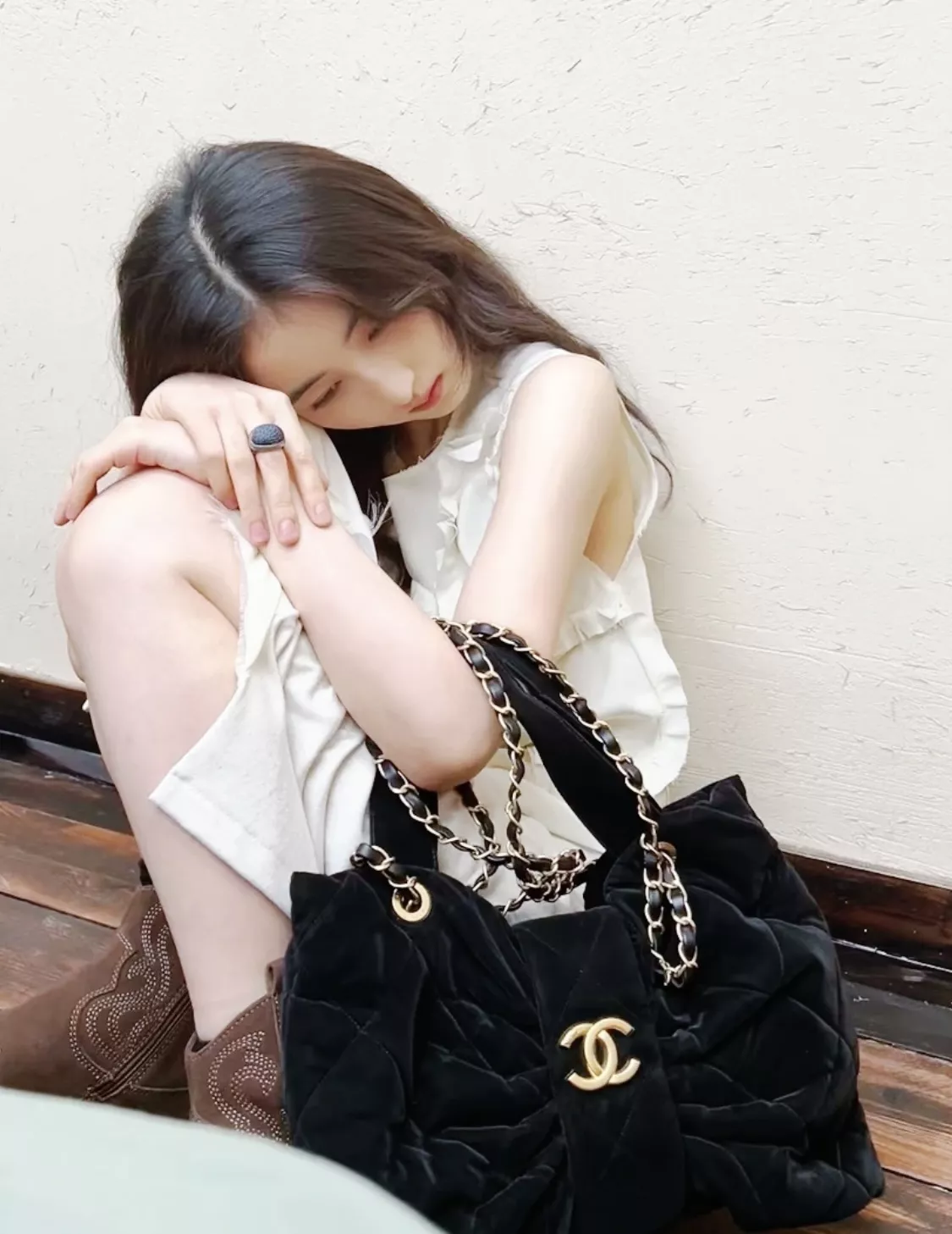 샤넬 벨벳 리본 체인 백 상세 이미지 17