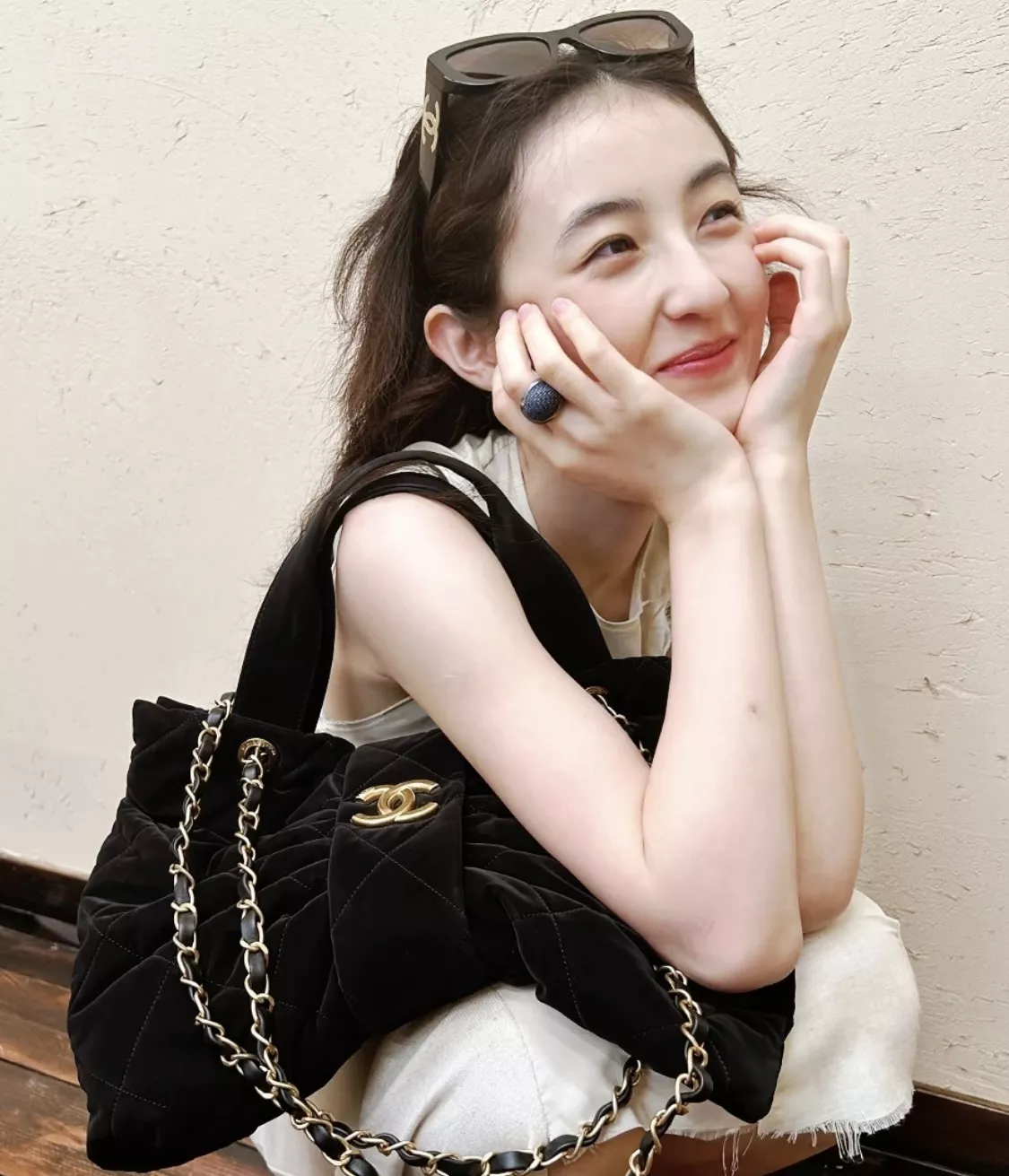 샤넬 벨벳 리본 체인 백 상세 이미지 18
