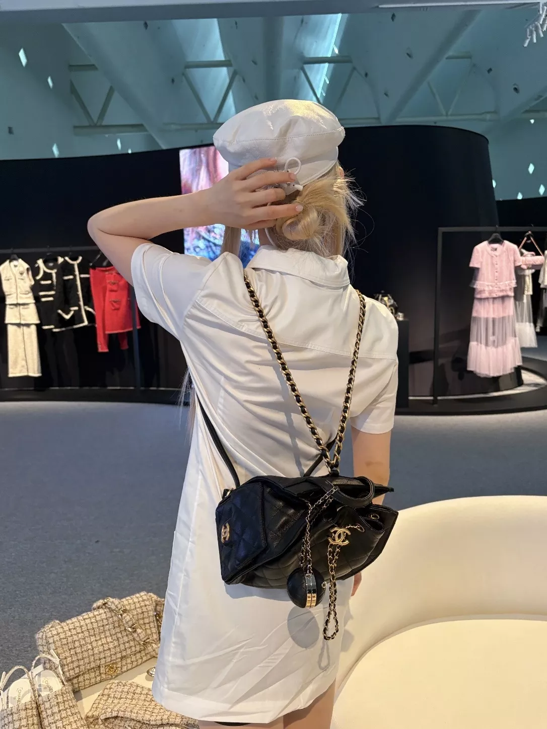 샤넬 퀼팅 체인 포인트 백팩 상세 이미지 17