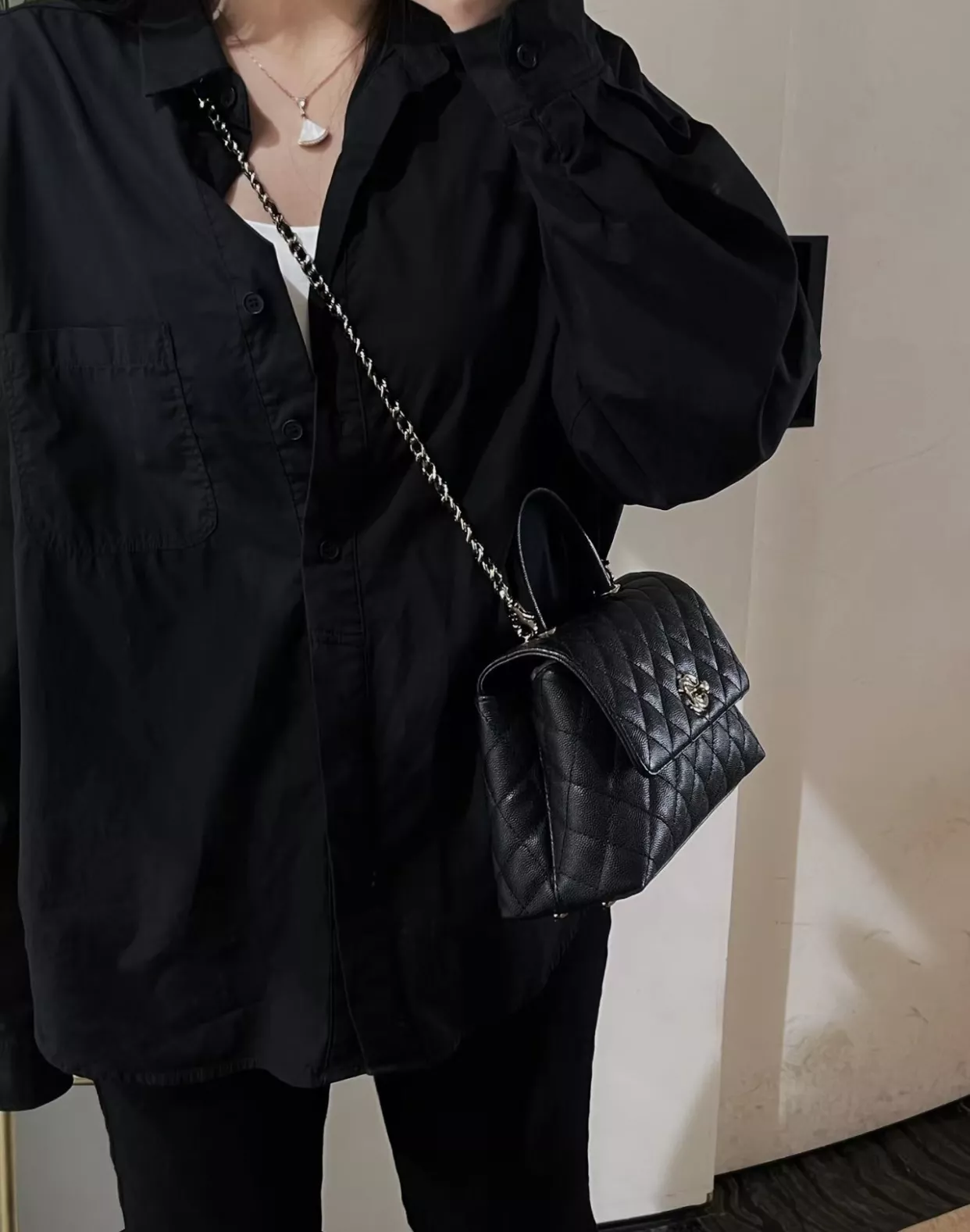 샤넬 코코핸들 퀼팅 체인백 상세 이미지 11