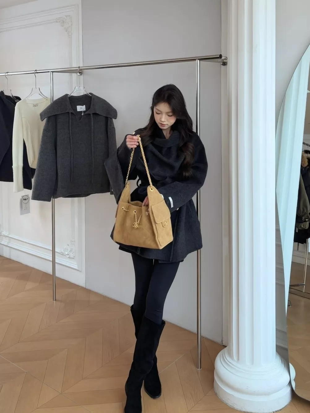 샤넬 스웨이드 체인 퀼팅 미니 백 상세 이미지 21