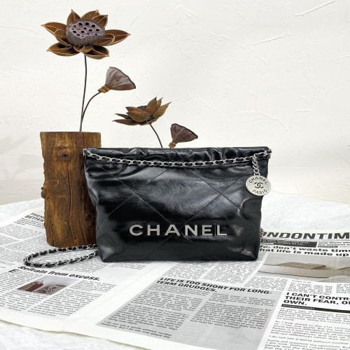 샤넬 체인 장식 미니 숄더백