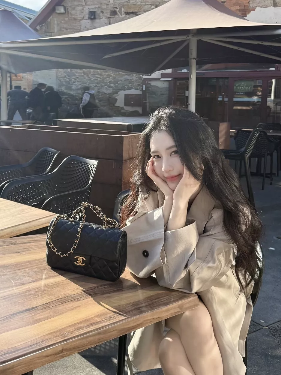 샤넬 탑핸들 퀼팅 체인 백 상세 이미지 14