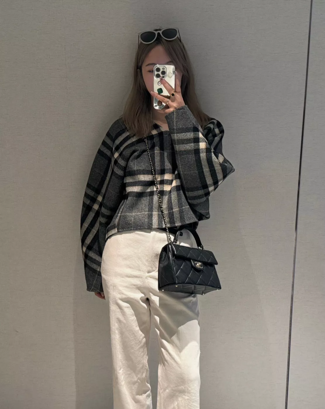 샤넬 켈리 핸들 체인백 상세 이미지 18