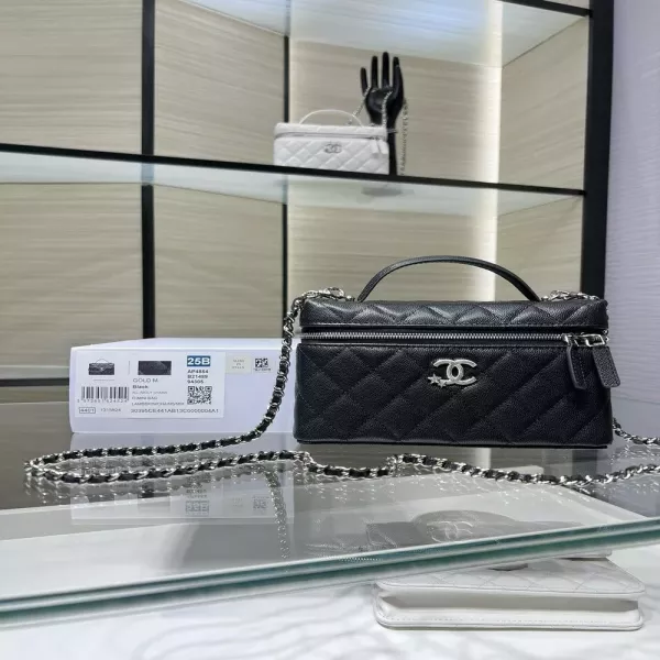 샤넬 퀼팅 체인 핸들 화장품백