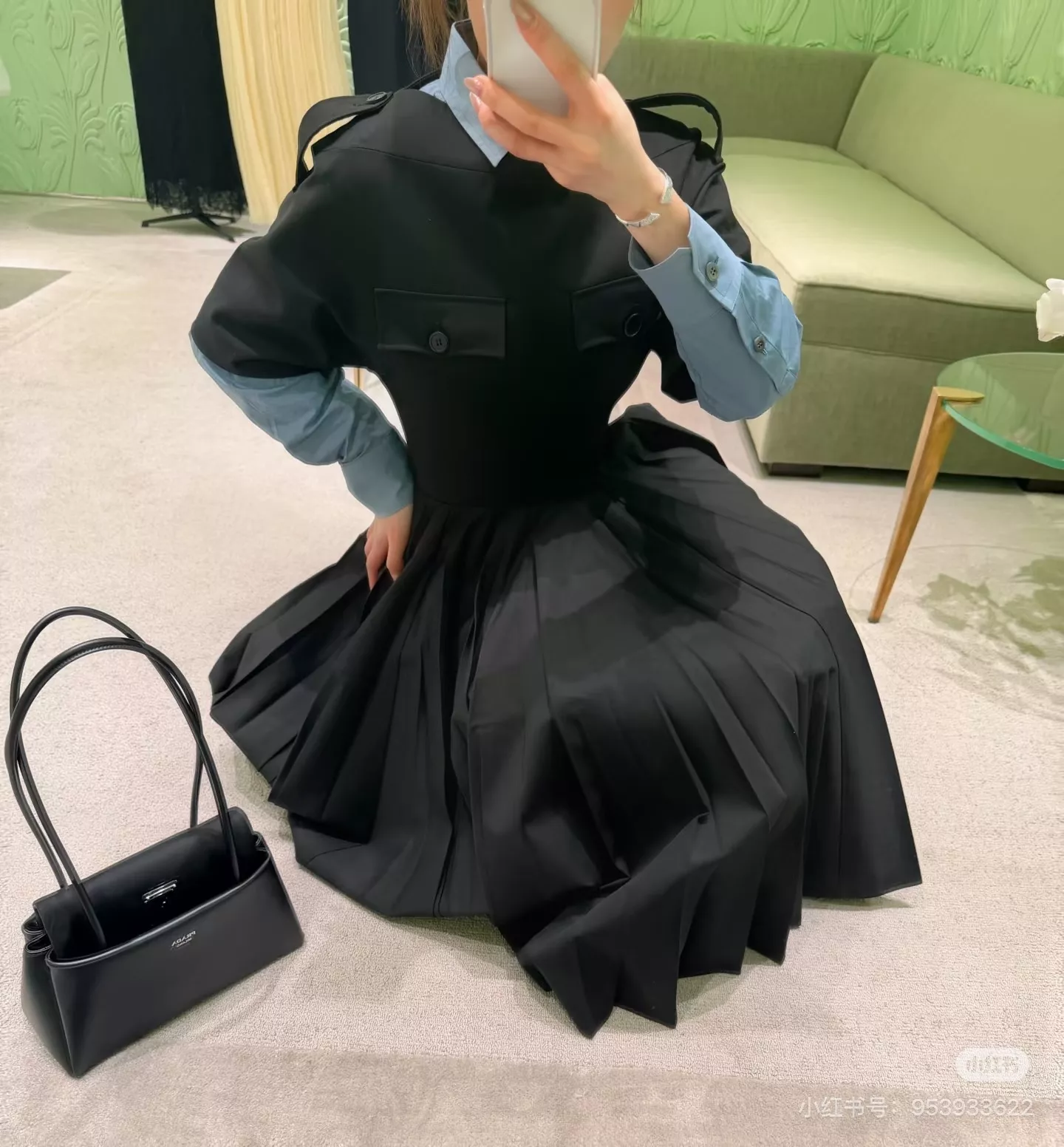 프라다 멀티 포켓 레더 호보백 상세 이미지 26