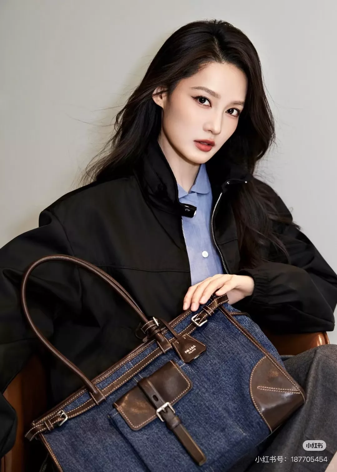 프라다 데님 레더 트리밍 핸드백 상세 이미지 12