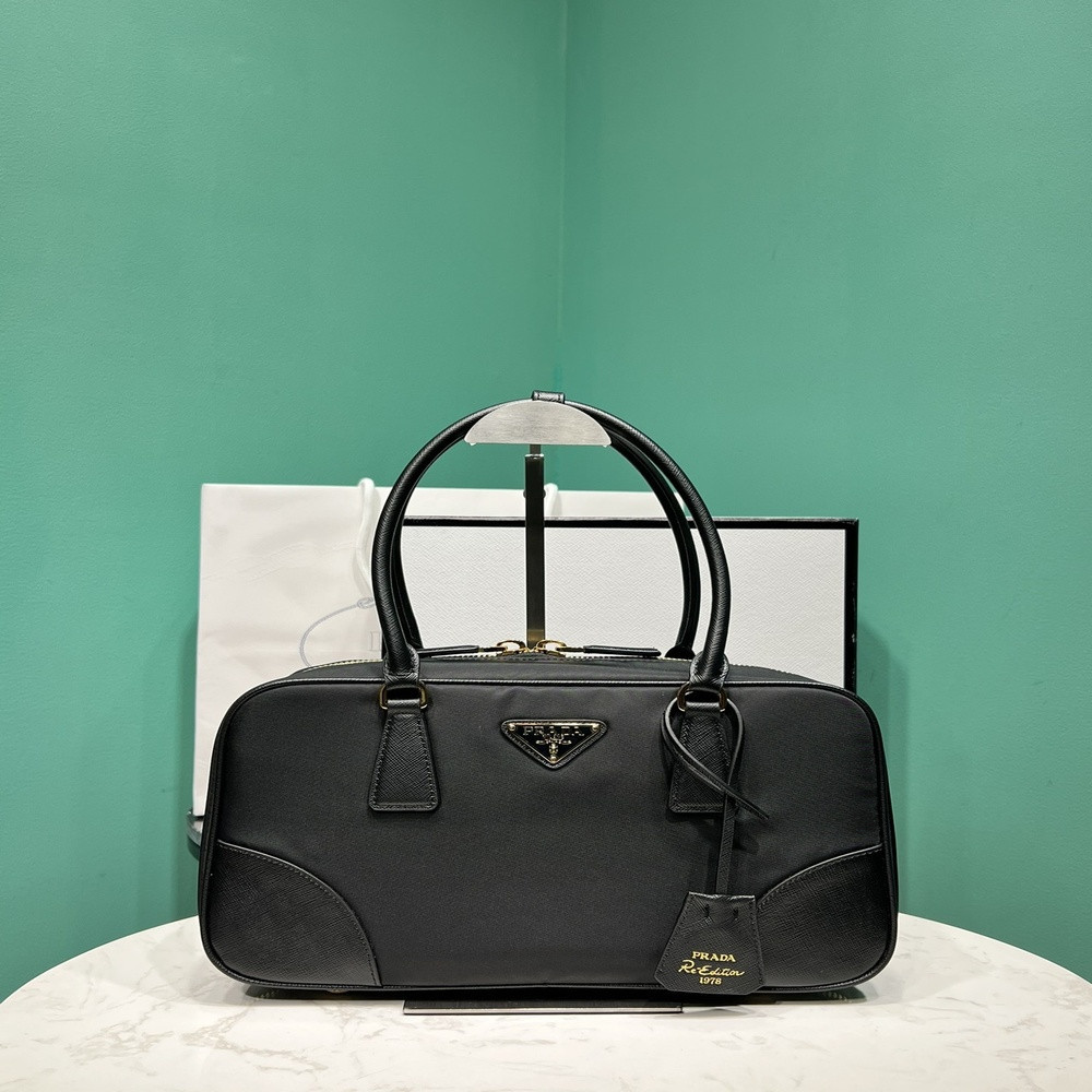 프라다 빈티지 무드 리나일론 더블 핸들 백