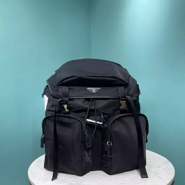 프라다 리미티드 나일론 등산 백팩