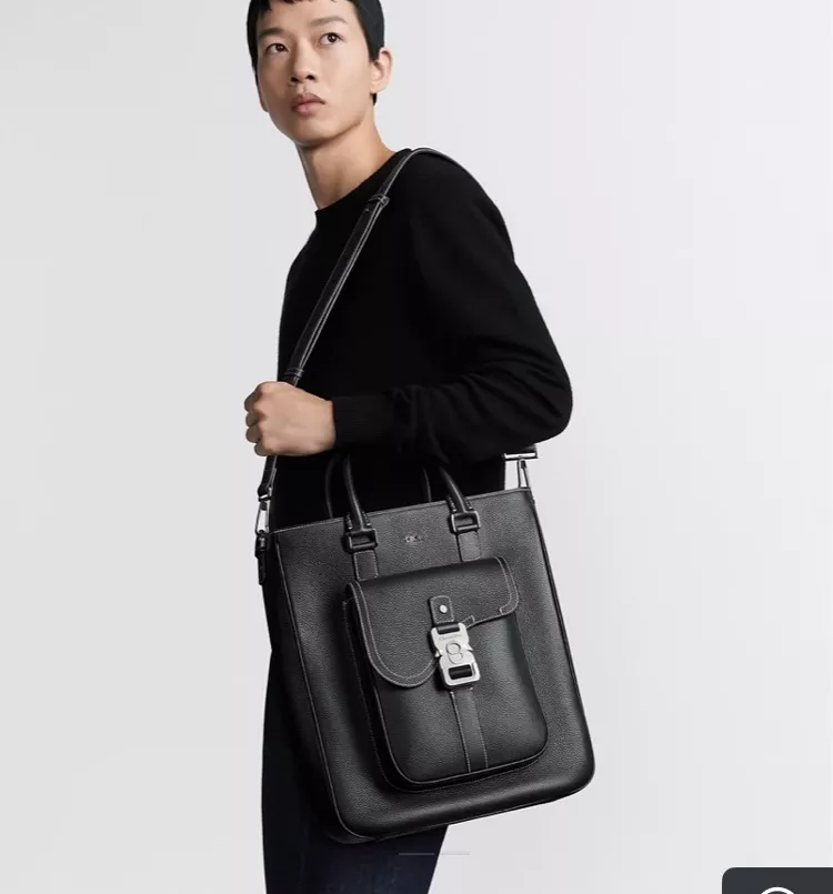 디올 새들 플랩 남성 토트백 상세 이미지 9