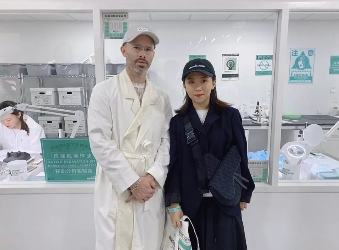 디올 오블리크 새들 플랩 백 상세 이미지 11