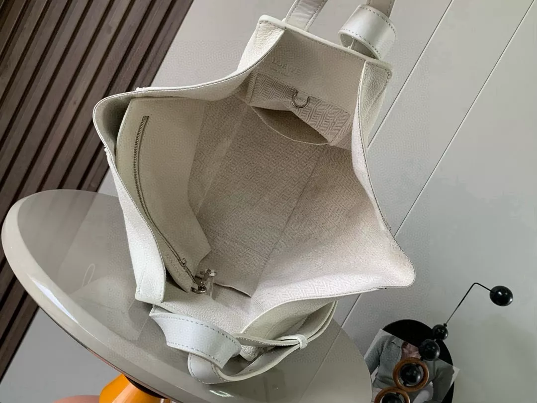 로에베 해먹 스몰 가방 상세 이미지 8