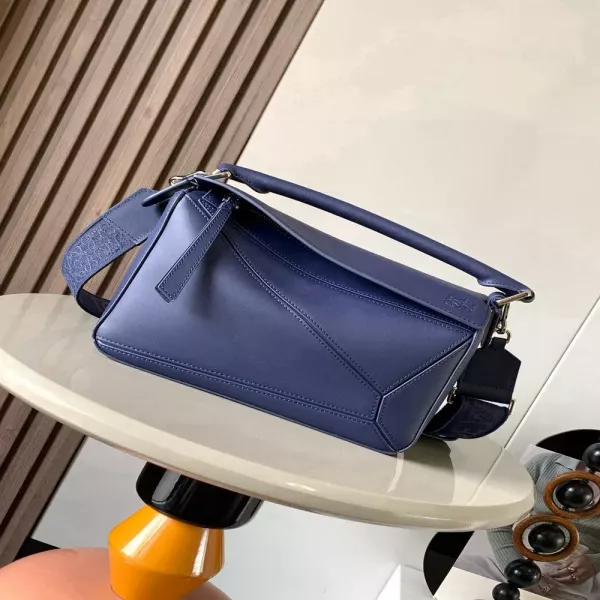 로에베 퍼즐 기하학 라인 핸드백