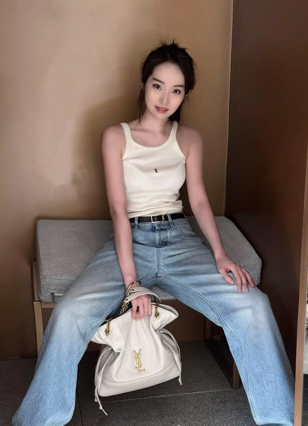 입생로랑 제이미 포숑 복조리 체인 핸드백 상세 이미지 23