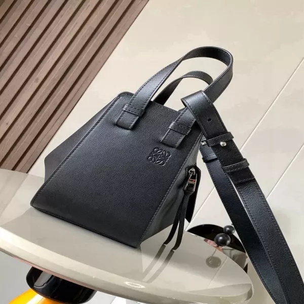 로에베 해먹 스타일 변형 숄더백