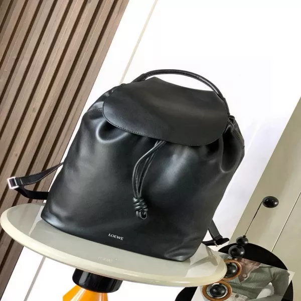 로에베 플라멩코 가죽 백팩