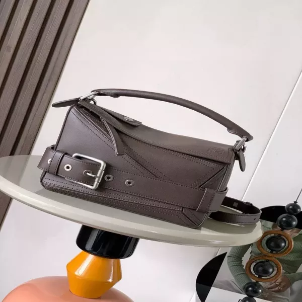 로에베 퍼즐 바이커 스몰 가방