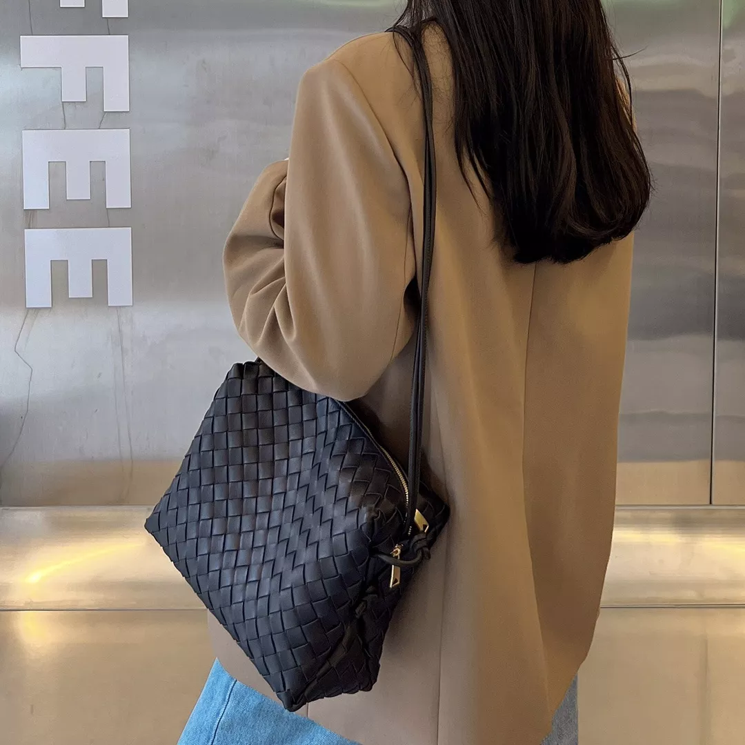 보테가베네타 인트레치아토 위빙 스퀘어백 상세 이미지 11