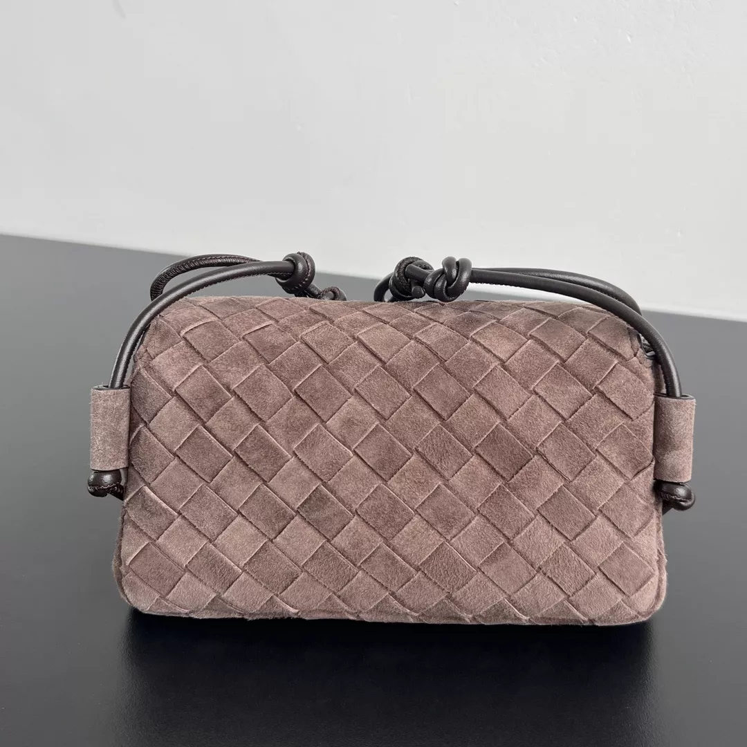 보테가베네타 노투르노 플랩 더블 수납 백 상세 이미지 2