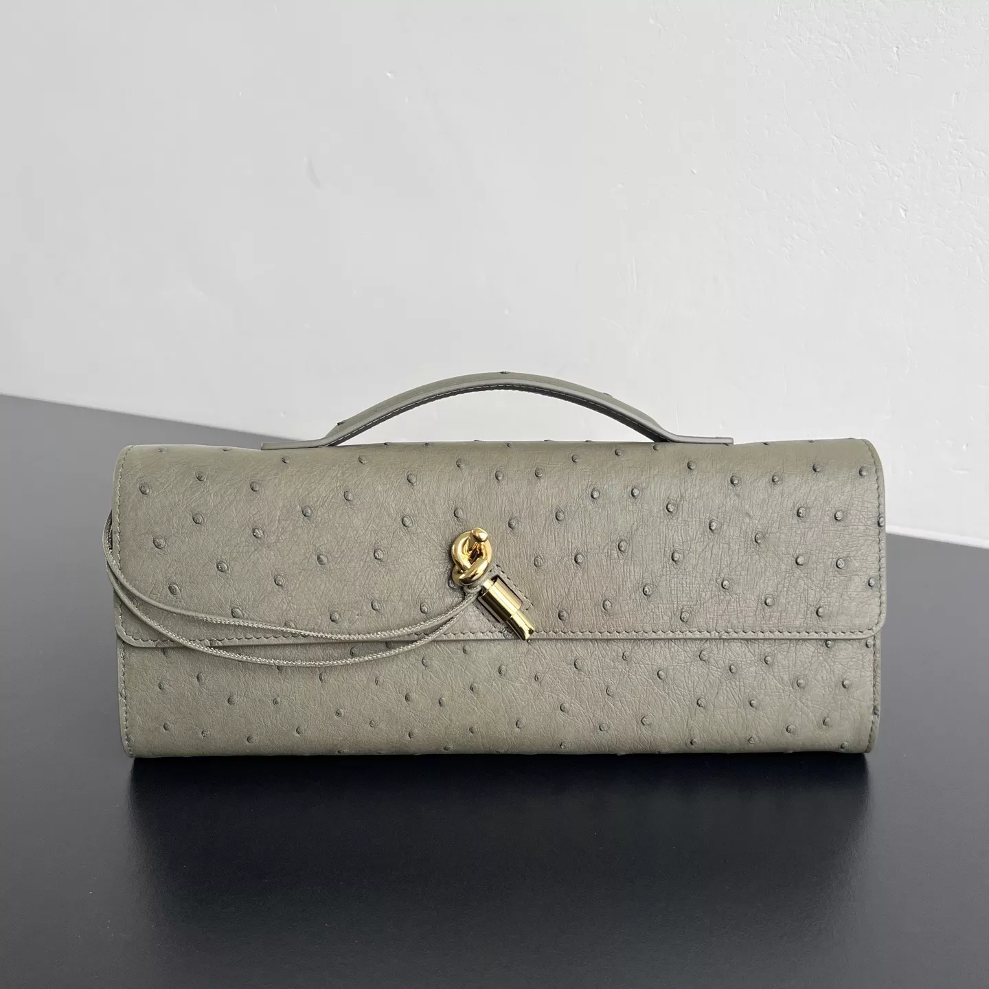 보테가베네타 오스트리치 가죽 매듭 장식 이브닝 백 상세 이미지 1