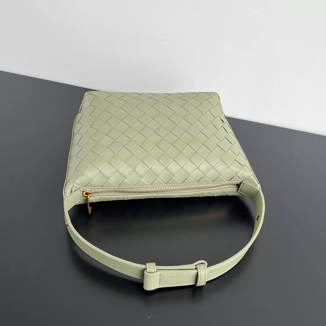 body_740a5d9593f38ac2.webp