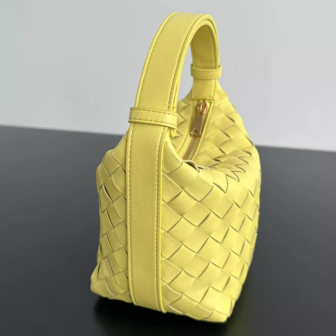 body_0250275f80163fc4.webp