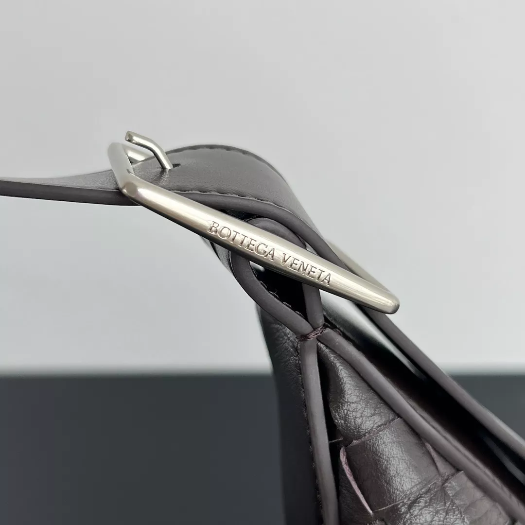 body_638b38524ed601ac.webp