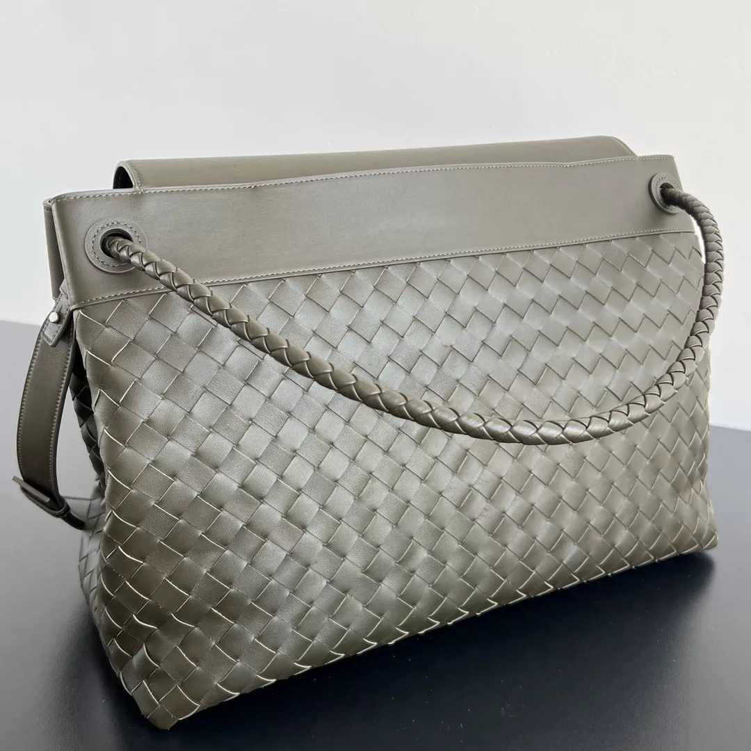 body_438586c3af61af5d.webp