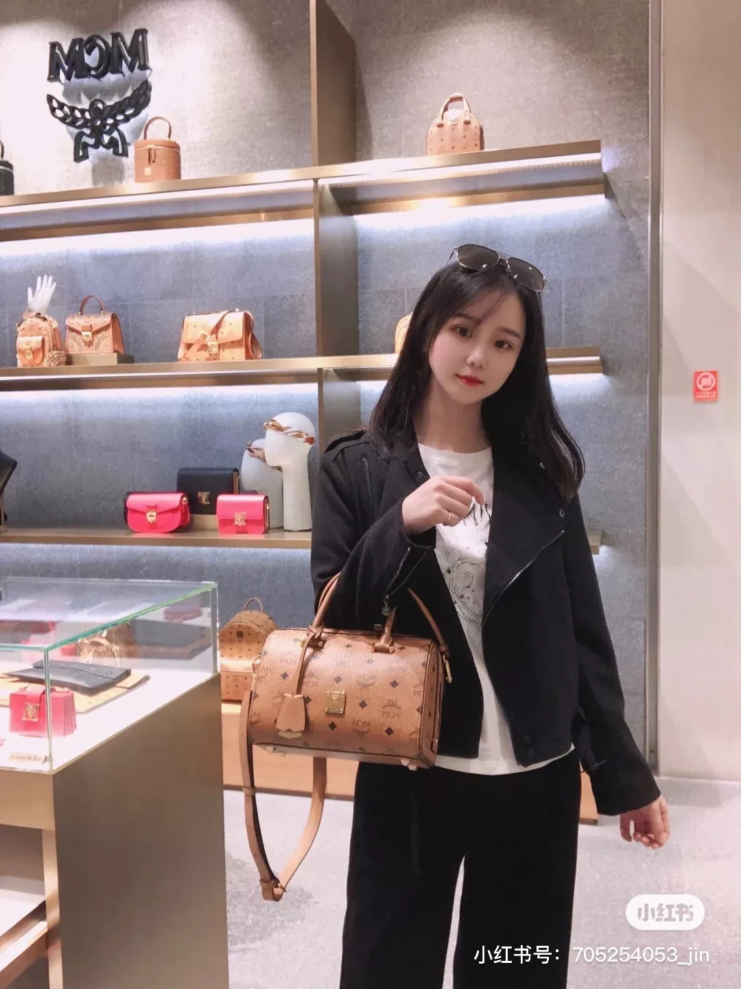 엠씨엠 아렌 비세토스 스몰 보스턴백 상세 이미지 73