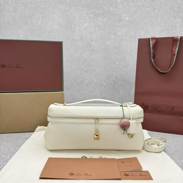 로로피아나 엑스트라 소프티 L33 숄더백