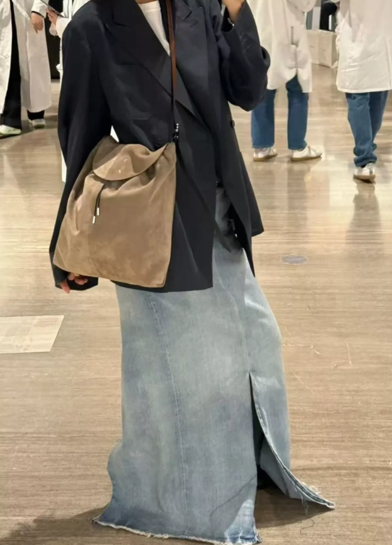 메종마르지엘라 스웨이드 벨트백 스타일 숄더백 상세 이미지 20