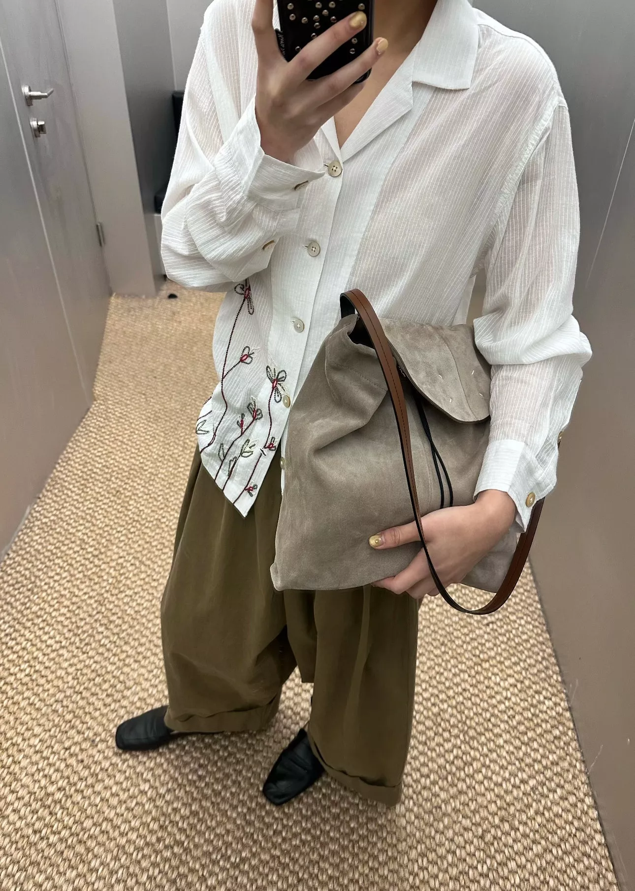 메종마르지엘라 스웨이드 벨트백 스타일 숄더백 상세 이미지 18