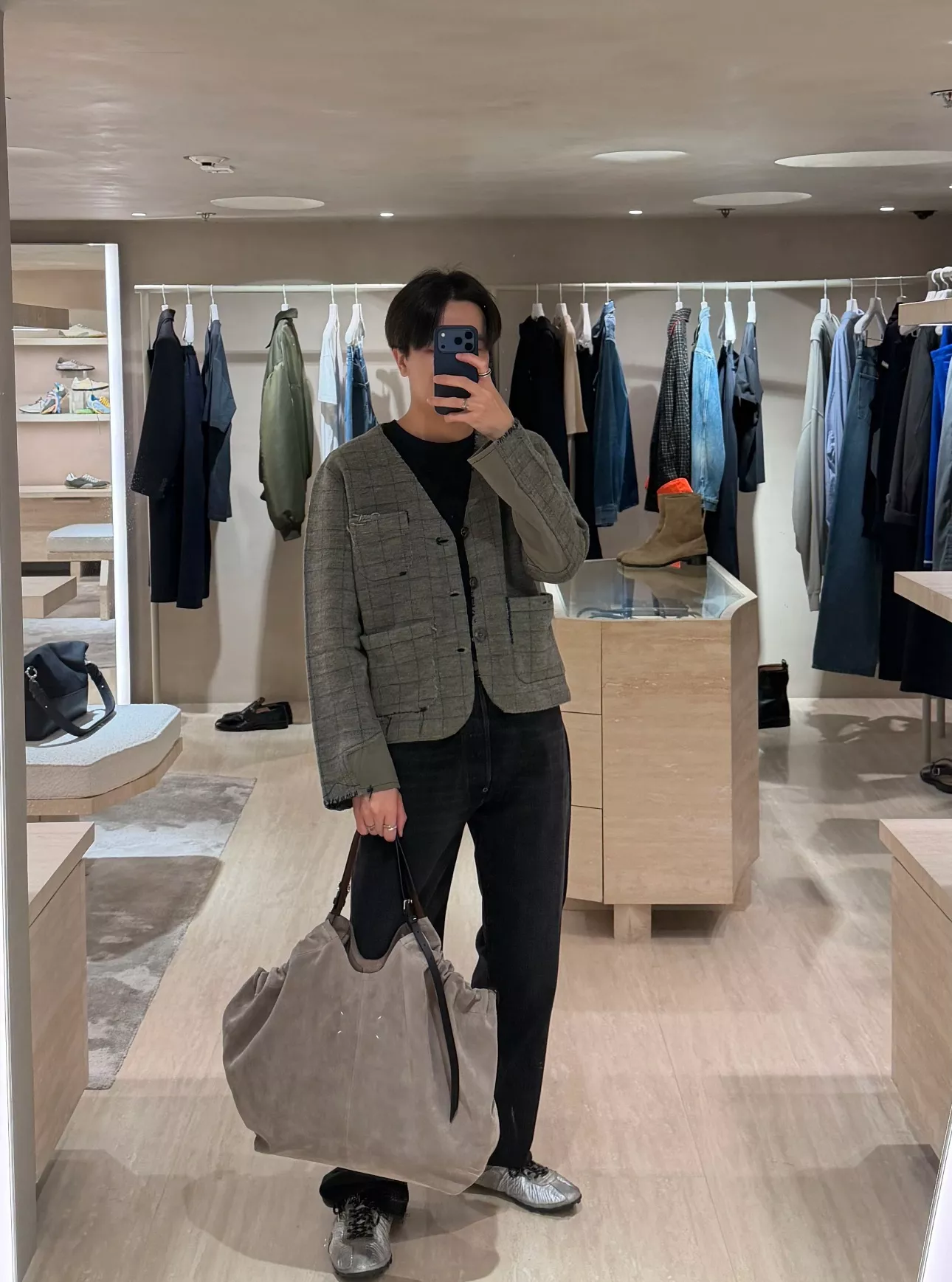 메종마르지엘라 스웨이드 빅 쇼핑백 상세 이미지 17