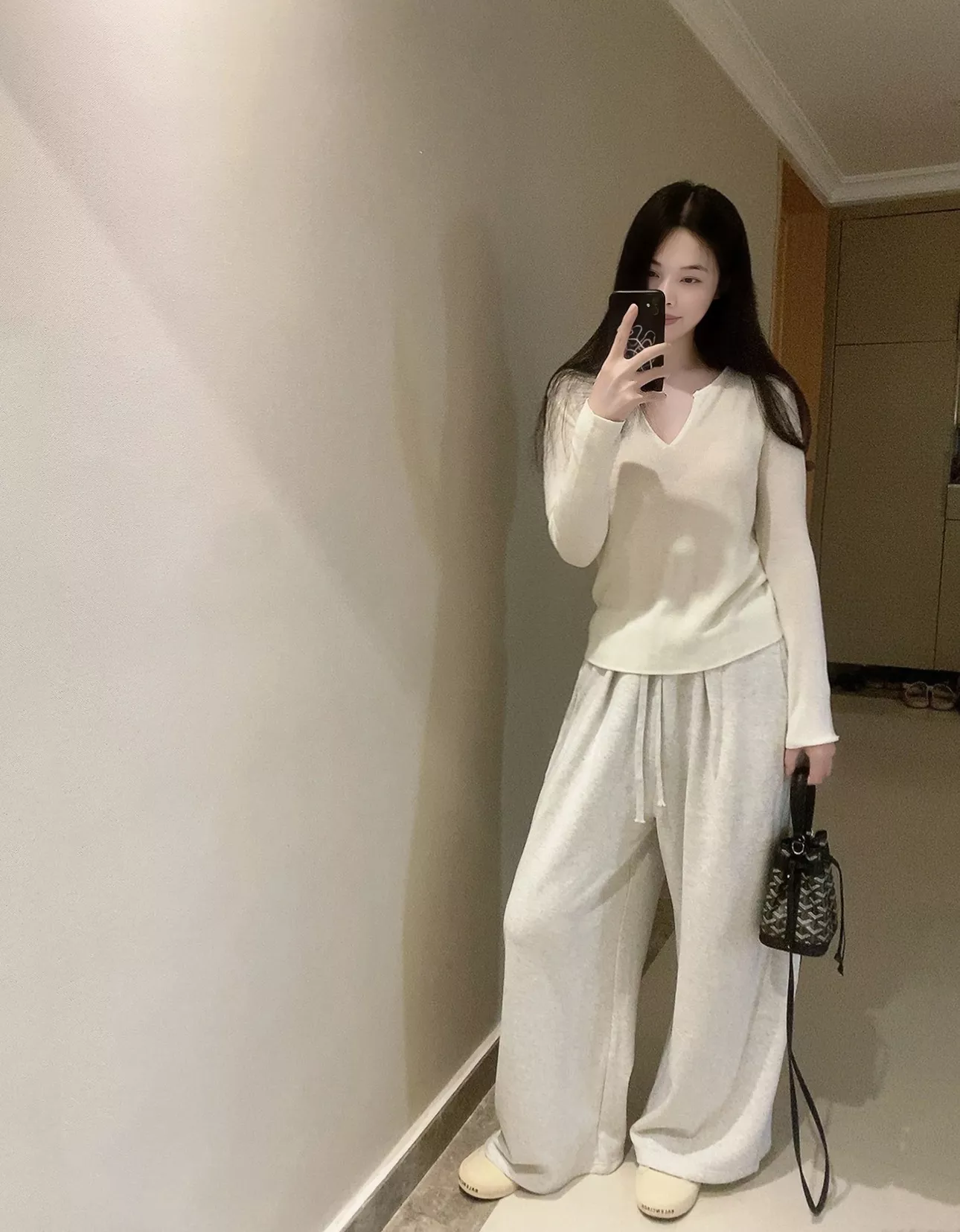 고야드 미니 버킷 핸들백 상세 이미지 14