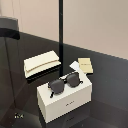 젠틀몬스터 로고 디테일 선글라스