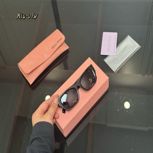 미우미우 로고 포인트 선글라스