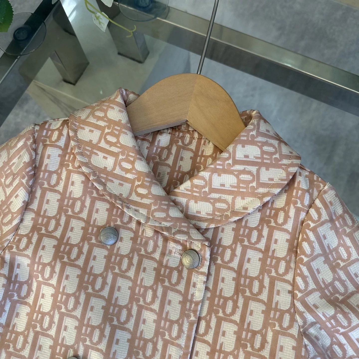디올 하트 무드 반소매 카라 원피스 상세 이미지 3