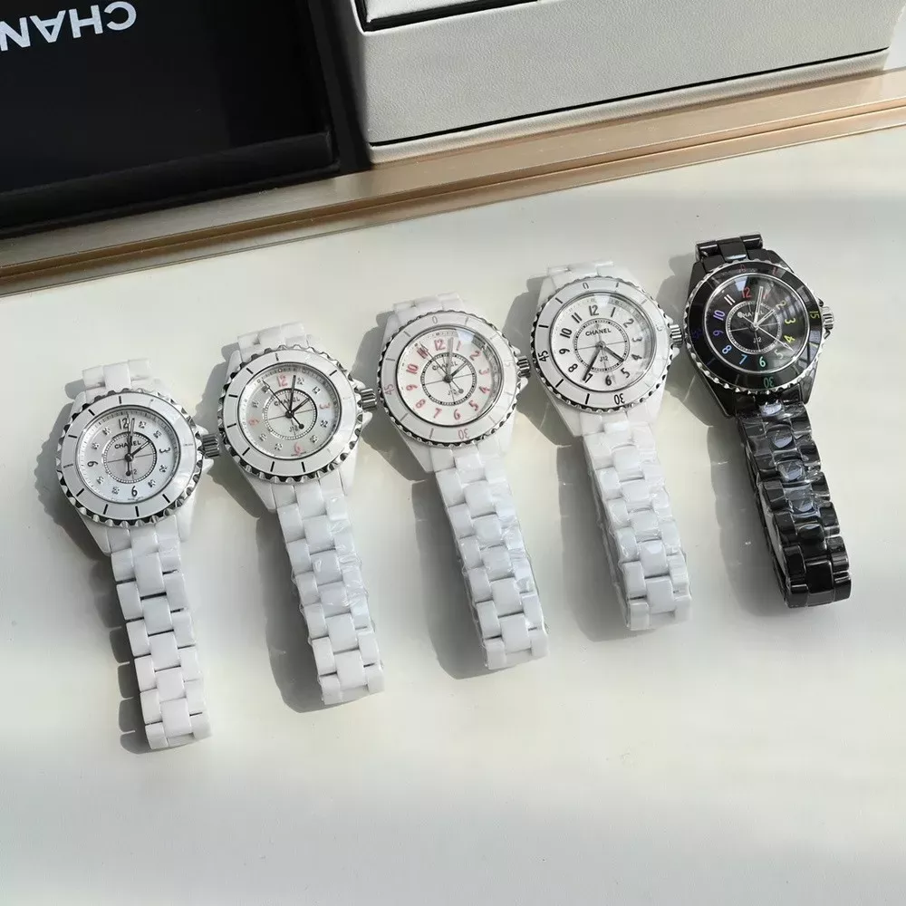 샤넬 J12 세라믹 워치