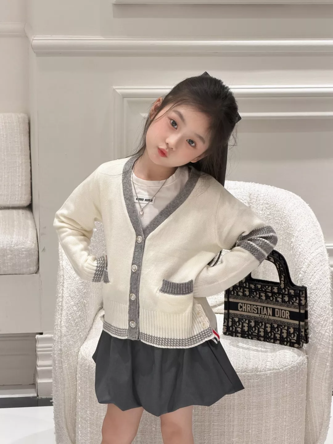 톰브라운 브이넥 니트 가디건 상세 이미지 13