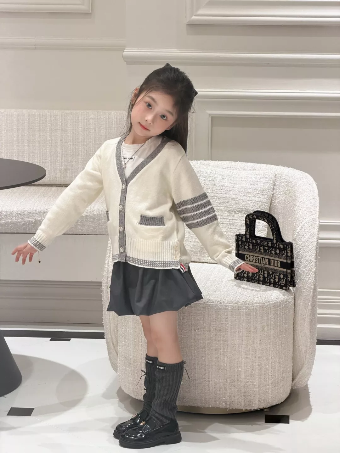 톰브라운 브이넥 니트 가디건 상세 이미지 15