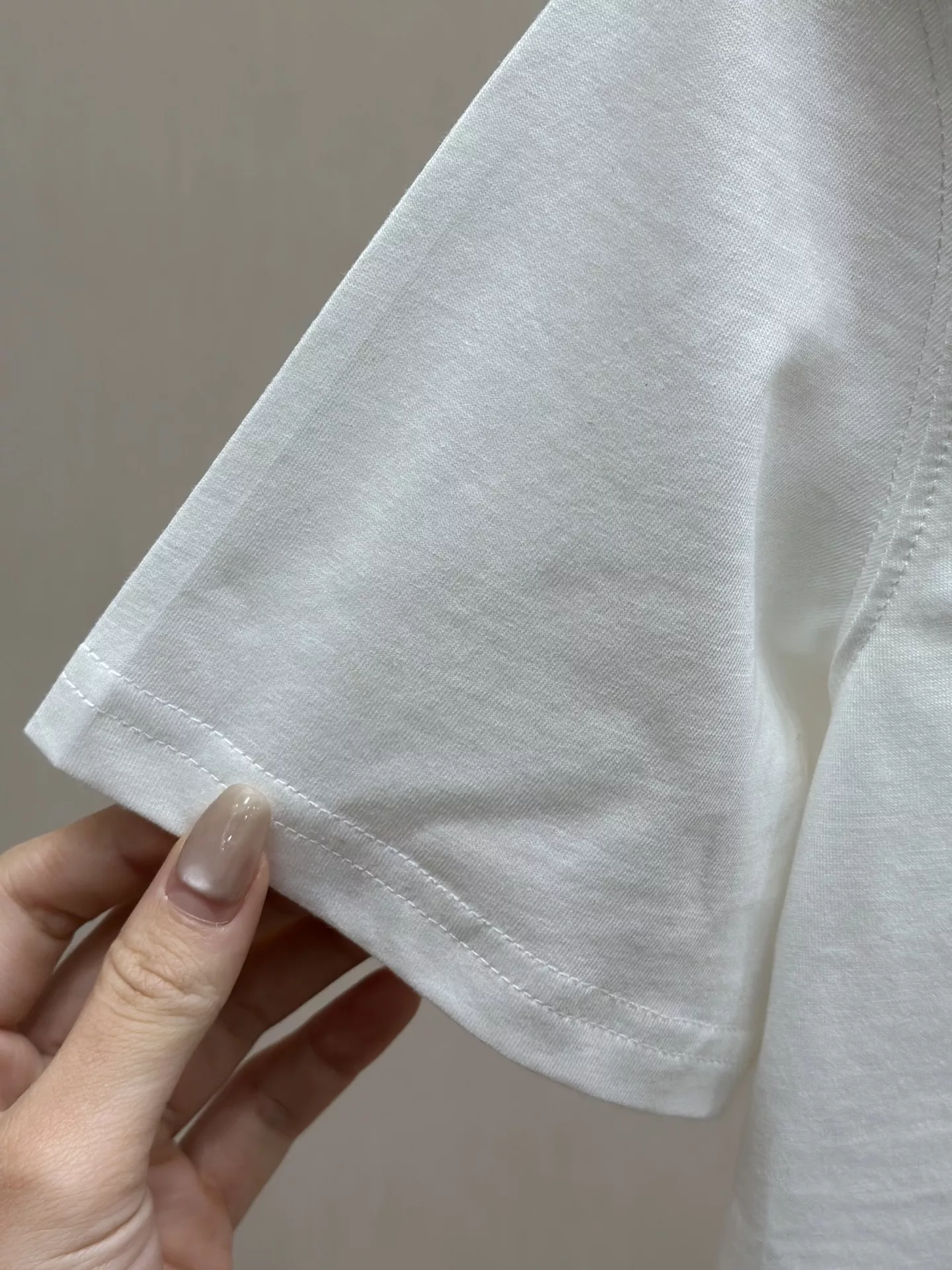 버버리 서핑 베어 프린트 코튼 티셔츠 상세 이미지 17