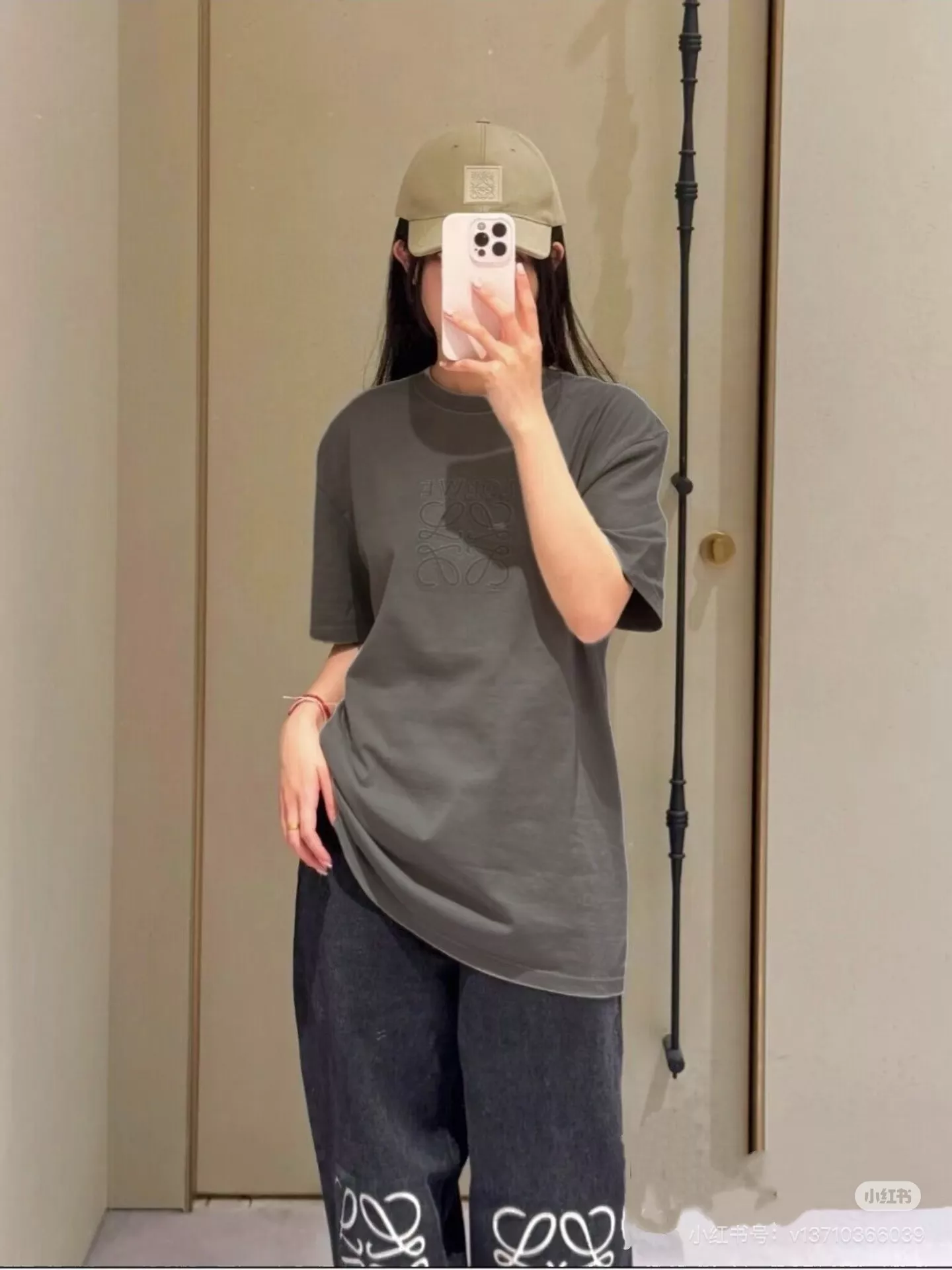 로에베 로고 자수 오버핏 반팔 티셔츠 상세 이미지 18