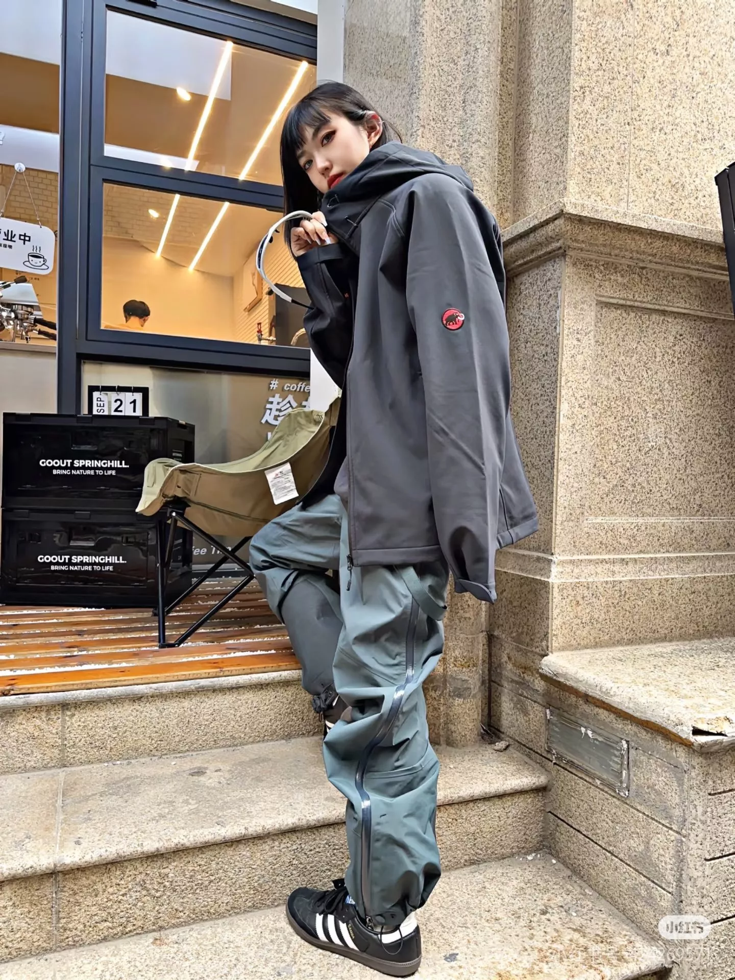 마무트 소프트쉘 후드 재킷 상세 이미지 28