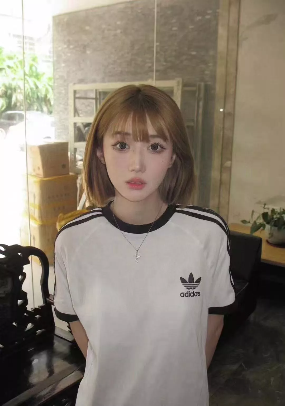 아디다스 트레포일 자수 레터링 반팔 티셔츠 상세 이미지 15