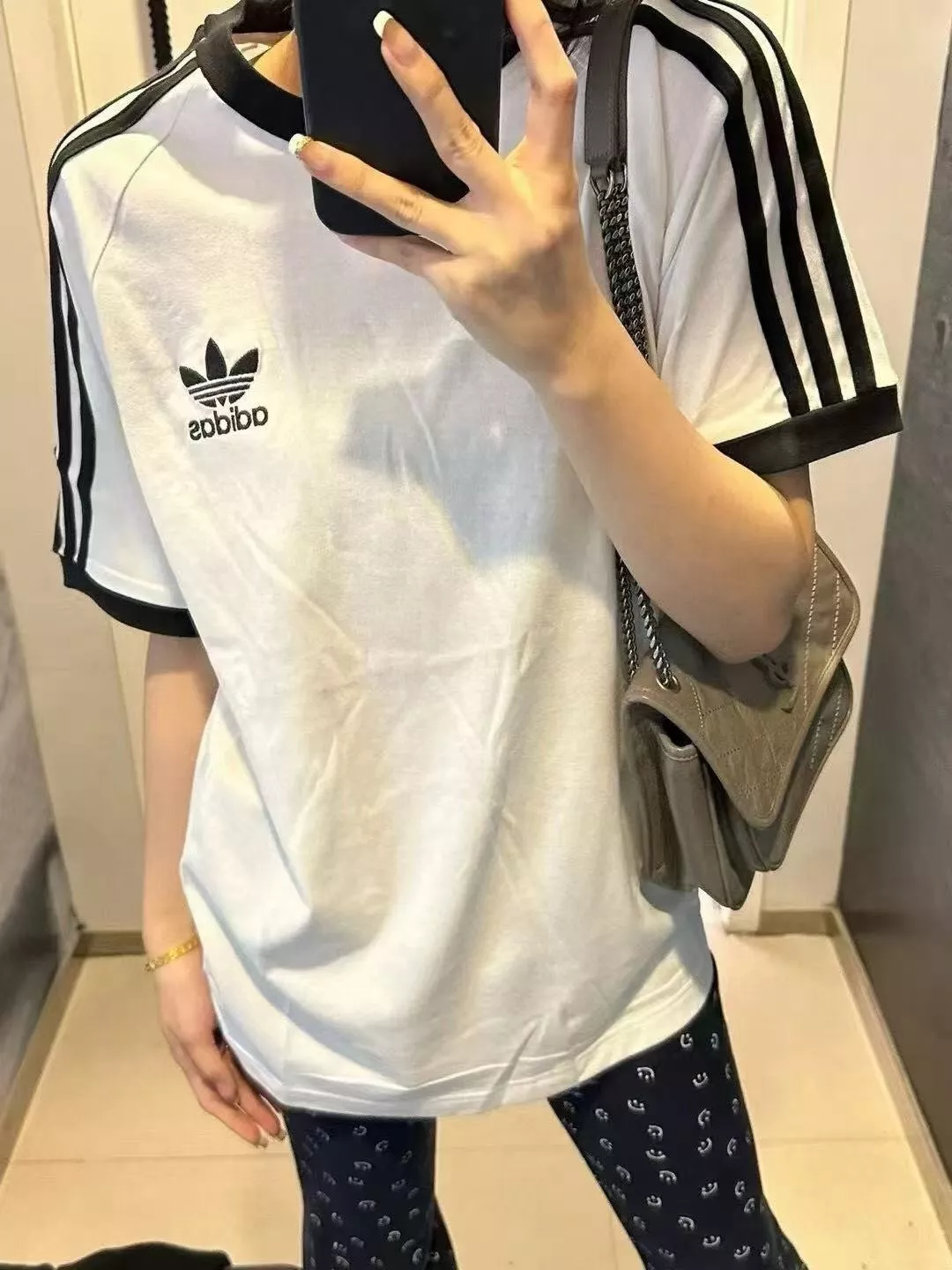 아디다스 트레포일 자수 레터링 반팔 티셔츠 상세 이미지 13