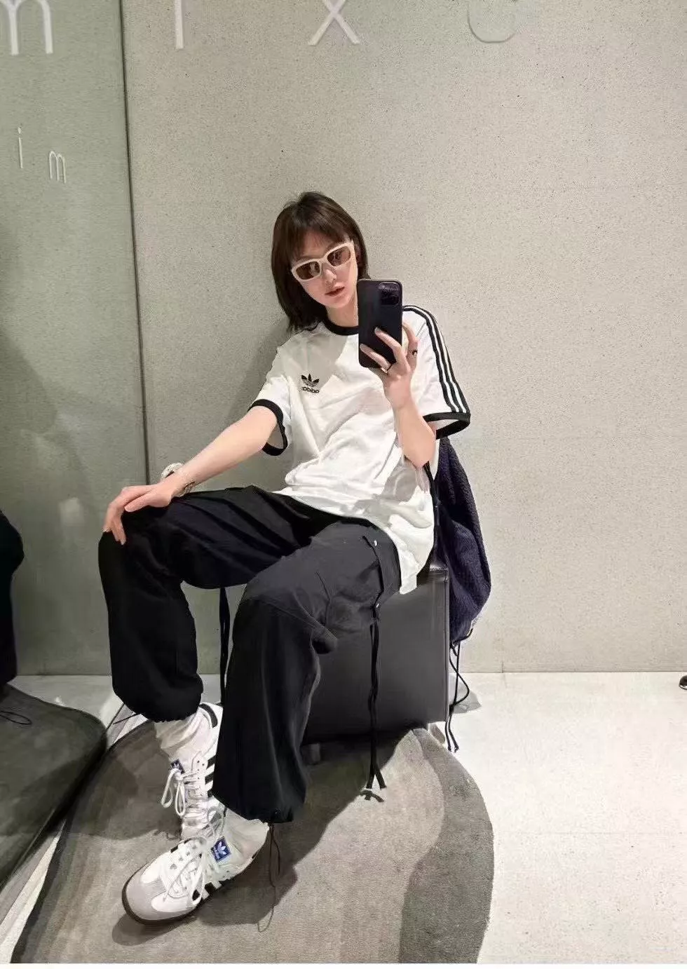 아디다스 트레포일 자수 레터링 반팔 티셔츠 상세 이미지 21