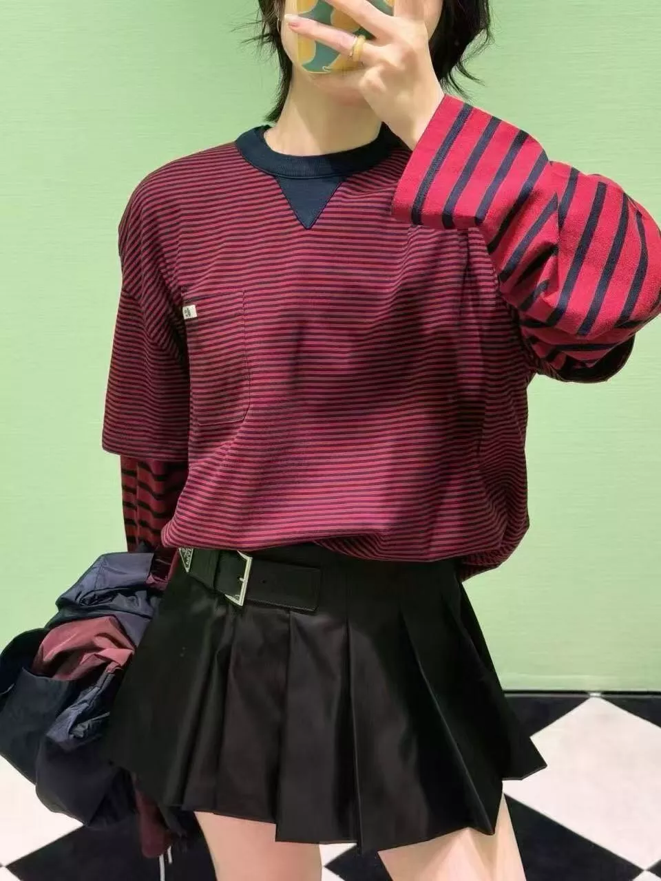 프라다 스트라이프 포켓 반소매 티셔츠 상세 이미지 9
