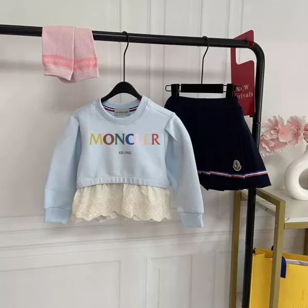 몽클레어 블루 맨투맨 스커트 양말 세트