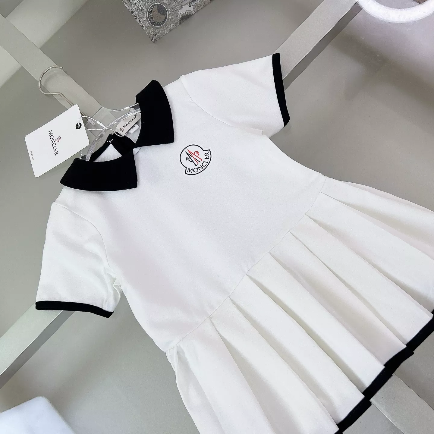 몽클레어 아동 카라 반소매 원피스 상세 이미지 3